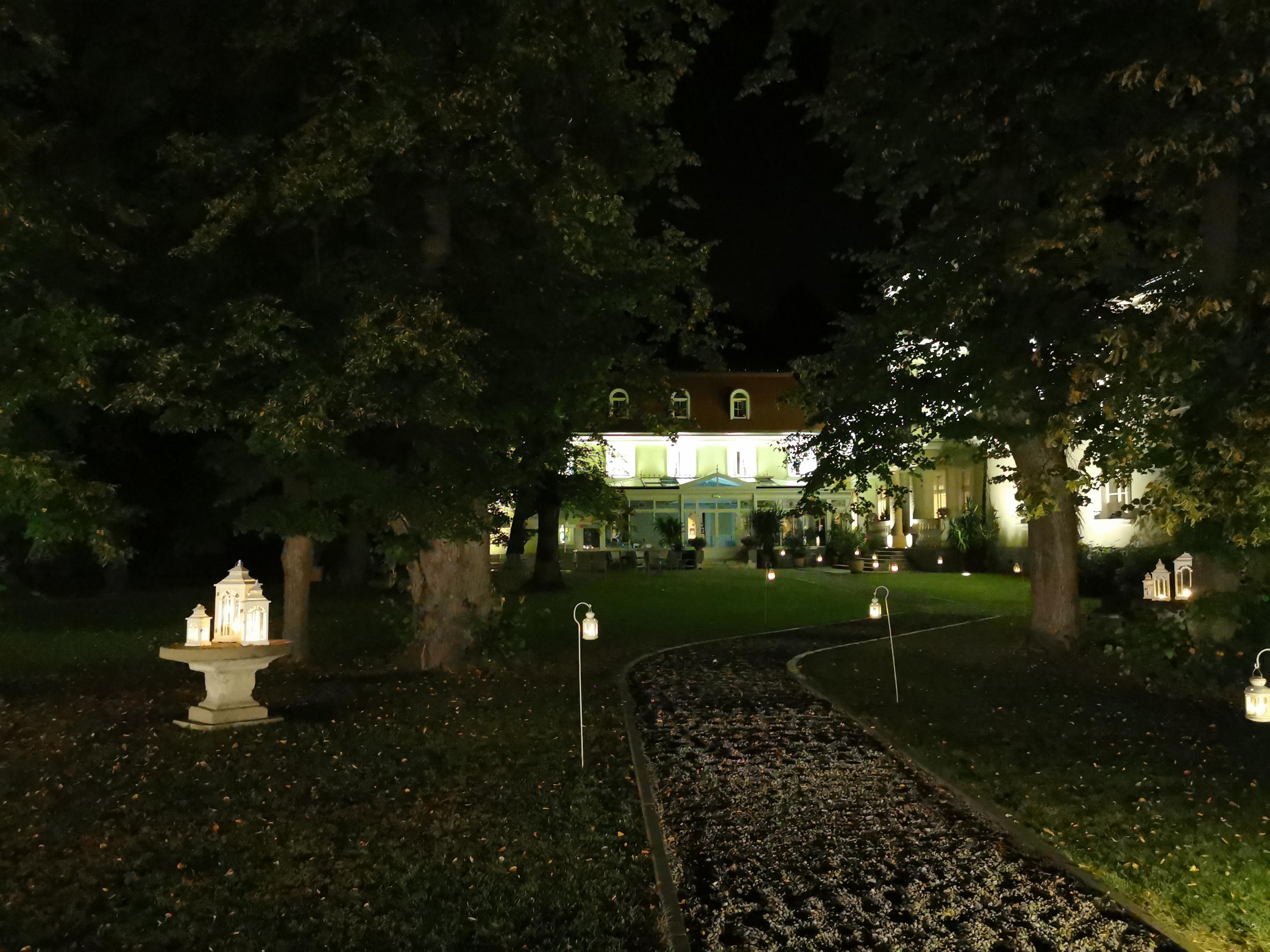 Dwor Sierakow Hotel Bagian luar foto