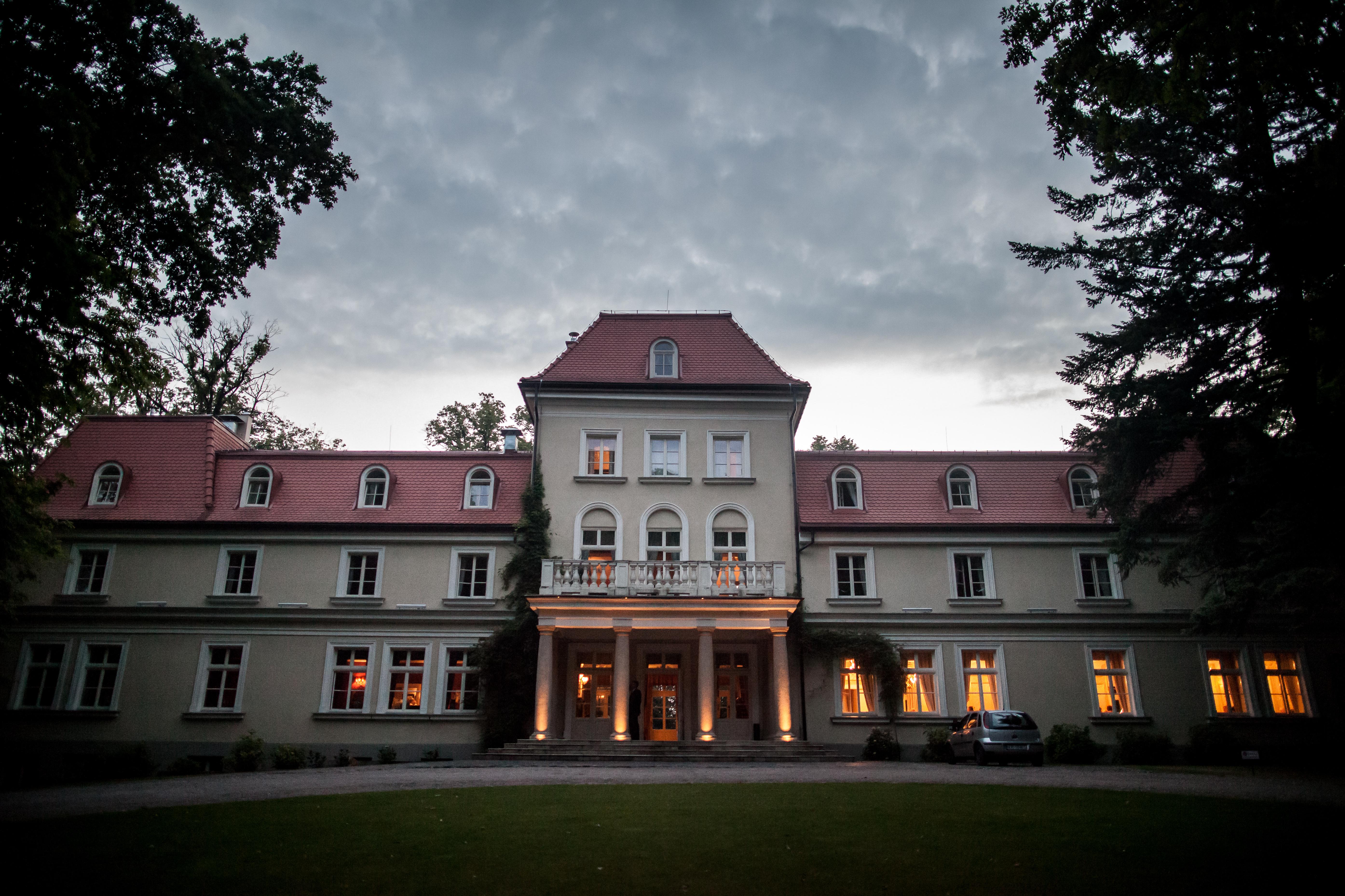 Dwor Sierakow Hotel Bagian luar foto