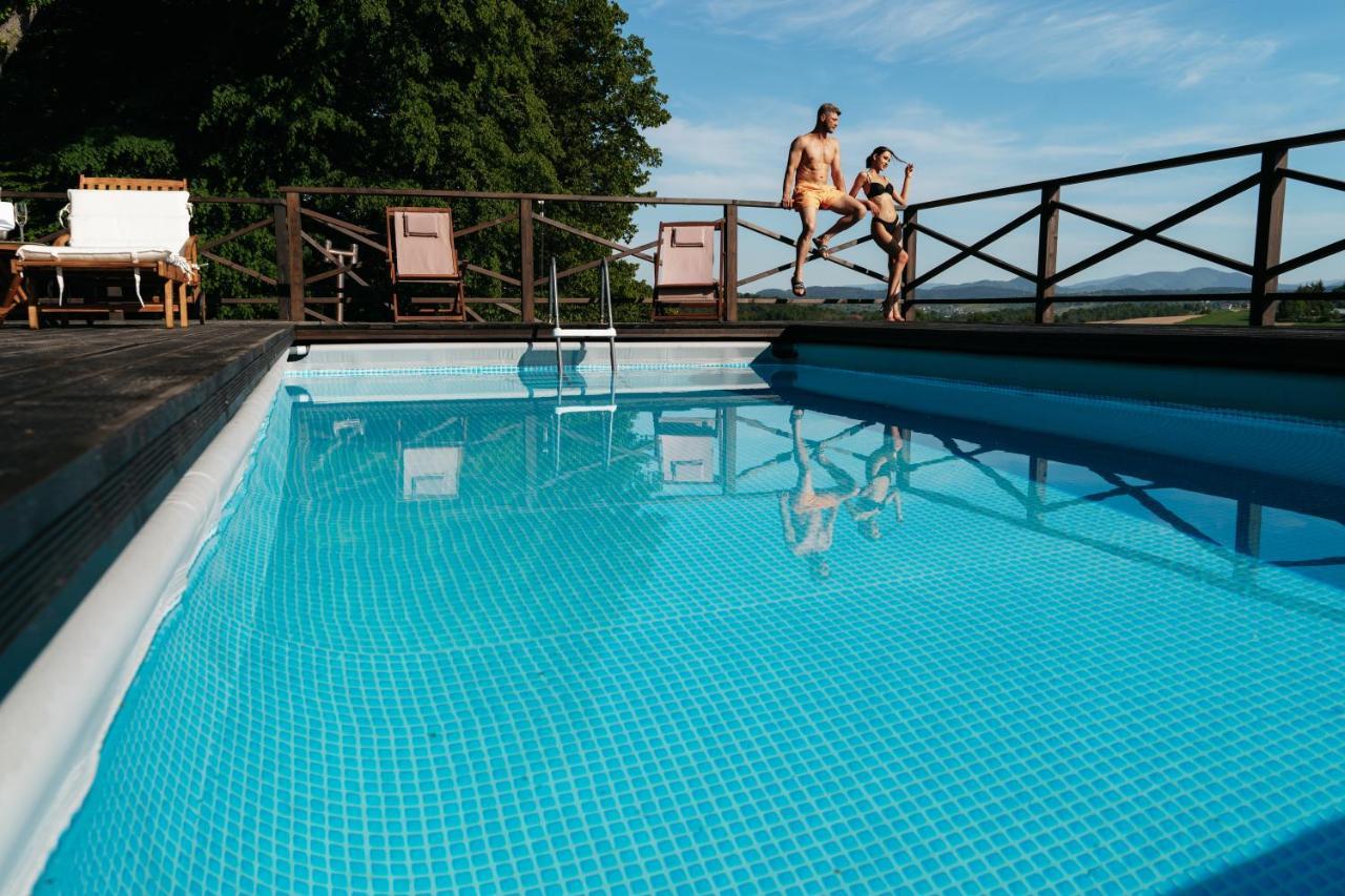 Dwor Sierakow Hotel Bagian luar foto